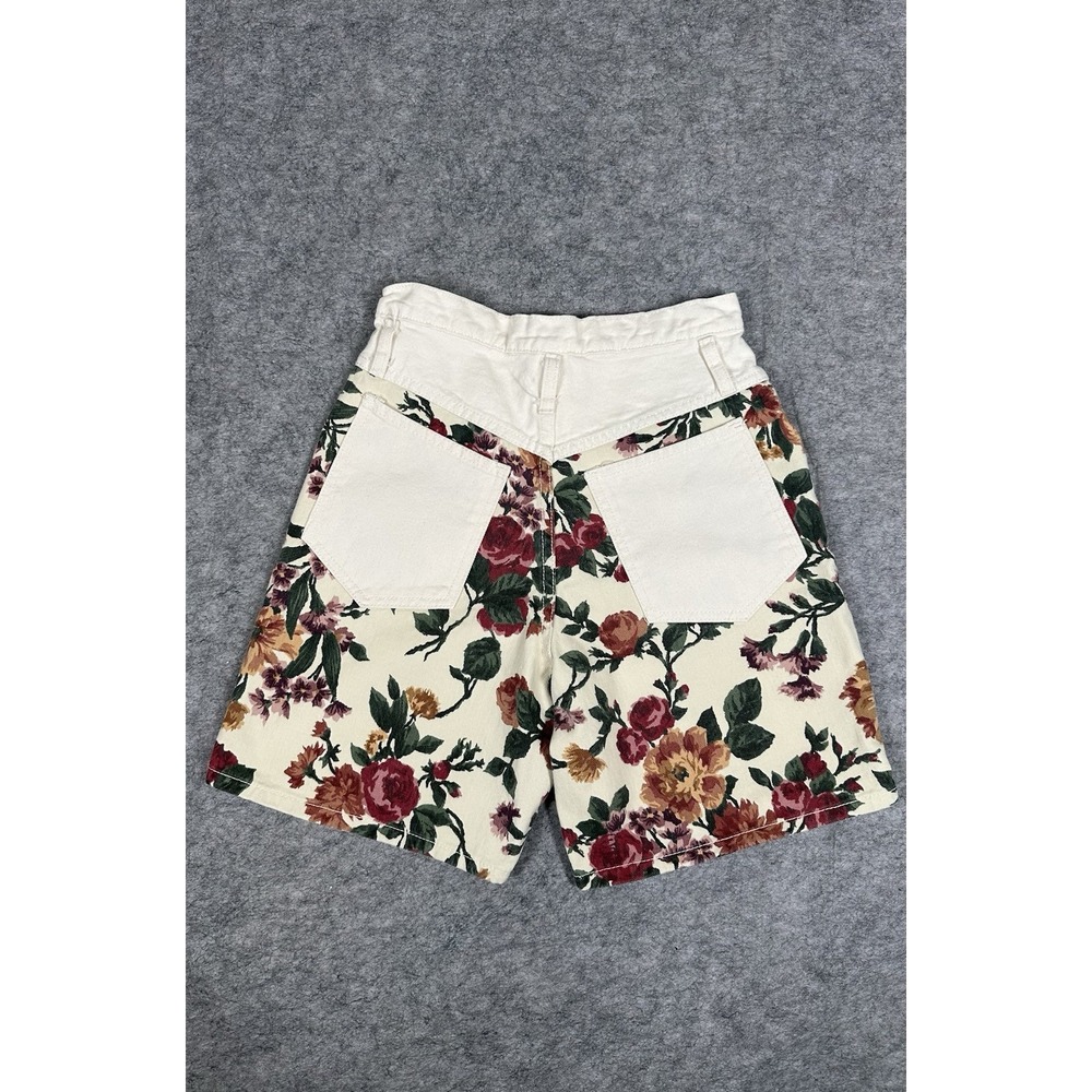 Vintage High‎ Rise Shorts Size 7 Floral And Cream Concepts Mom